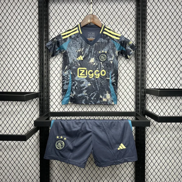 Niños Ajax 2024