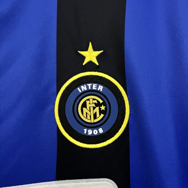 Camiseta Retro Inter 2002 - Image 3