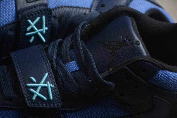 Nike Air Jordan x Travis blue - Image 4