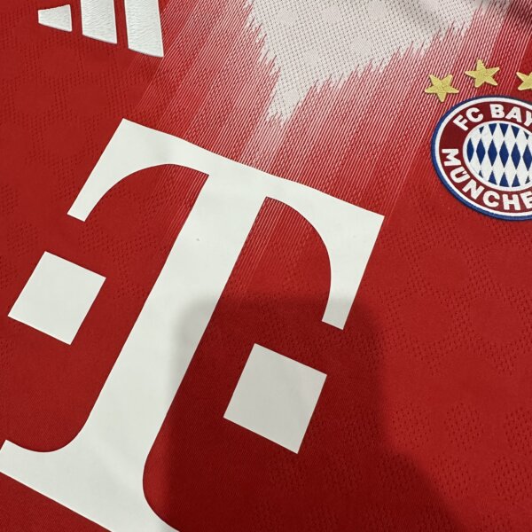 Camiseta Bayern Munich titular 2025-26 - Image 3