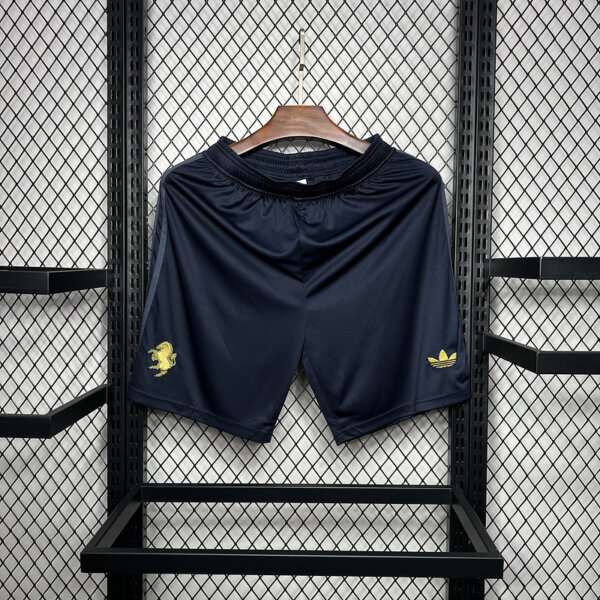 Short Juventus 2025