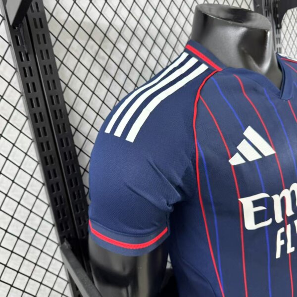 Camiseta Lyon titular 2025-26 (copia) - Image 5