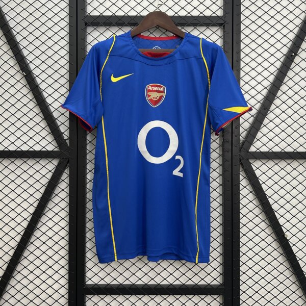 Camiseta Retro Arsenal 2004 alternativa