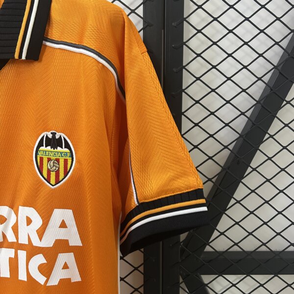 Camiseta Retro Valencia 1999 tercera - Image 4