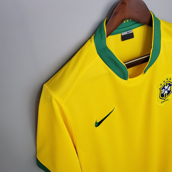 Camiseta Retro Brasil 2006 - Image 3
