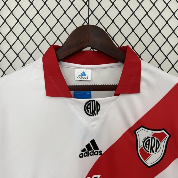 Camiseta Retro River Plate 1999 titular - Image 2