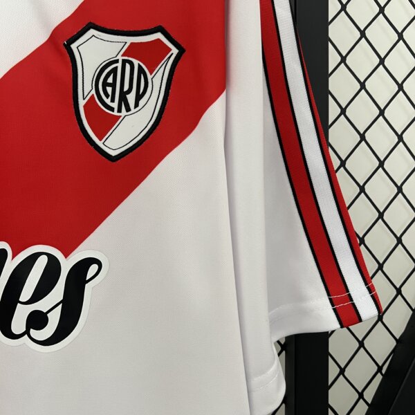 Camiseta Retro River Plate 1999 titular - Image 3