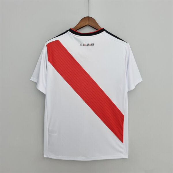 Camiseta Retro River Plate 2018 - Image 5