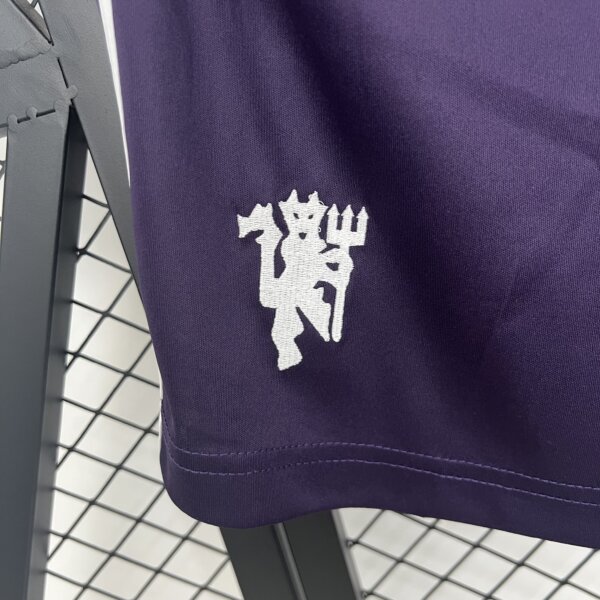 Short Manchester United alternativo 2025-26 - Image 4