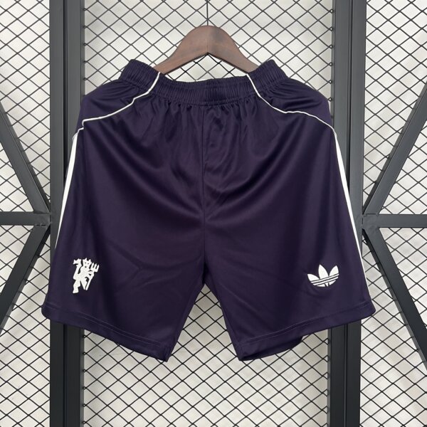Short Manchester United alternativo 2025-26