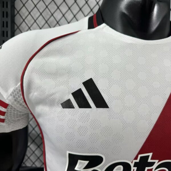 Camiseta River Plate 2025-26 titular - Image 3