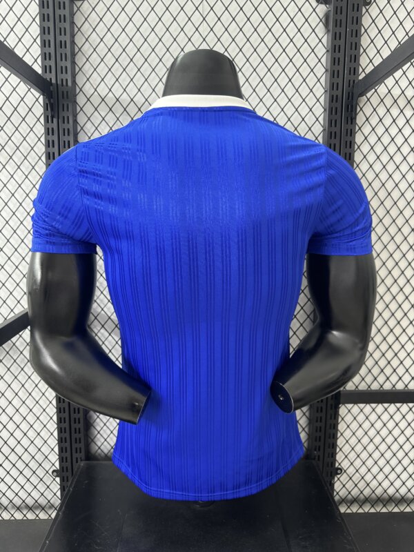 Camiseta casual Adidas azul - Image 5