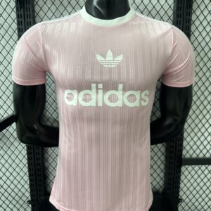 Camiseta casual Adidas crema
