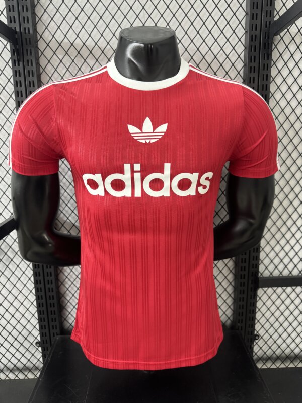 Camiseta casual Adidas Roja